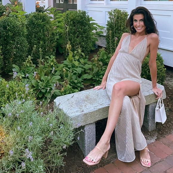 👋 Hiiii frandsss!! Welcome to my closet 💁🏻‍♀️ - Picture 9 of 15